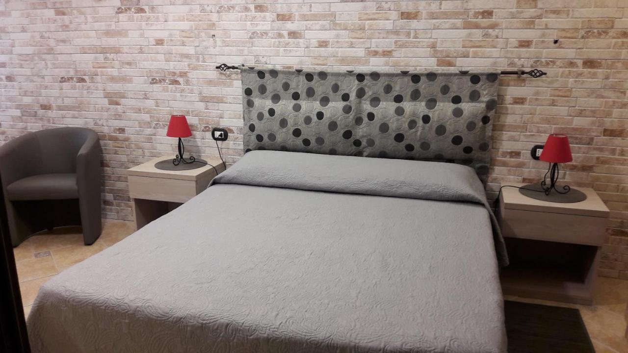 Lamarmora 58 Sassari Bagian luar foto